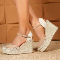 Damen Keilsandaletten - khaki