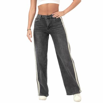 Damen Relaxed Fit Jeans von Laulia - grey